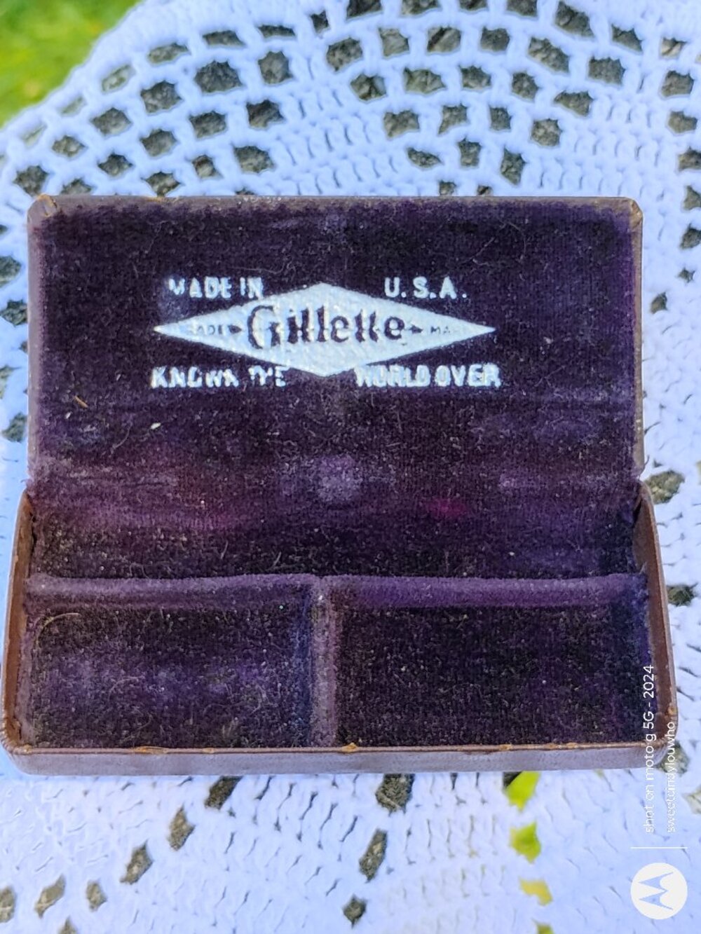 antique Gillette razor case w/hinged lid purple velvet interior early 1900s